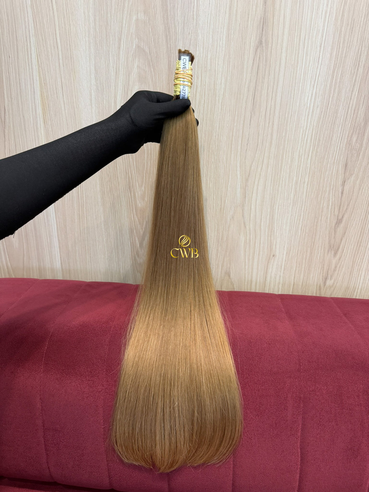 Textura do mega hair loiro claro liso natural CWB — peça única