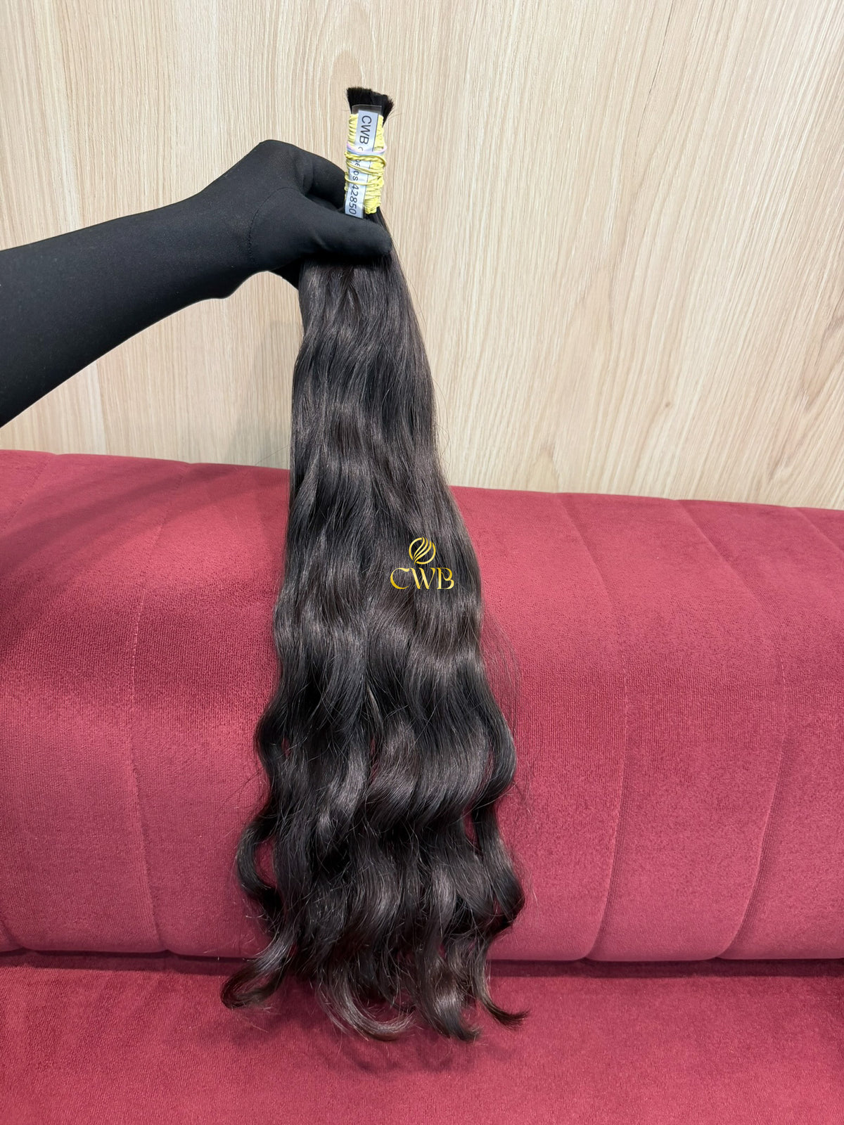 Textura do mega hair castanho escuro ondulado natural CWB — peça única