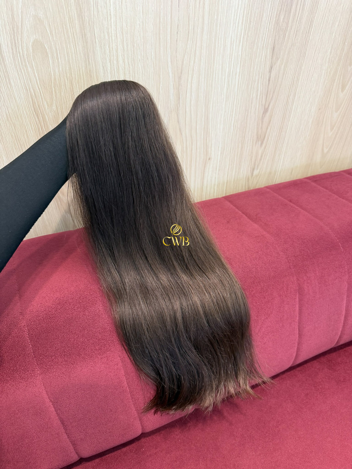 Cabelo humano natural castanho claro ondulado 59cm 19g — mega hair peça única CWB, vista de trás