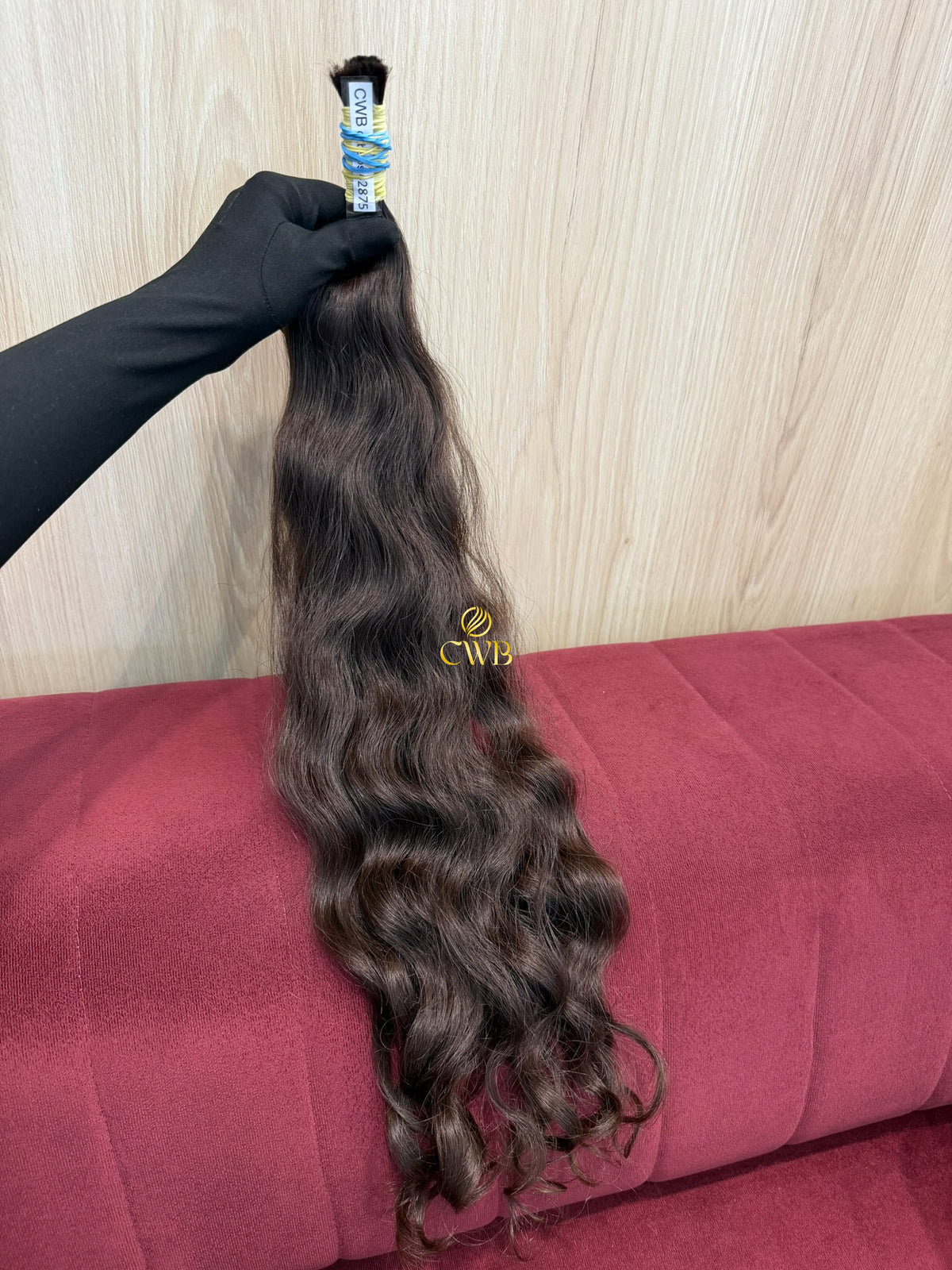 Textura do mega hair castanho médio ondulado natural CWB — peça única