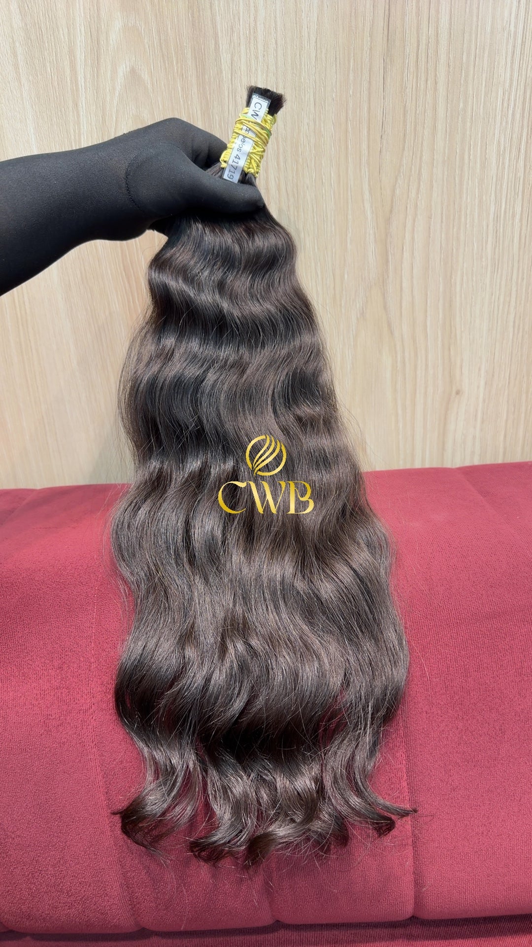 Cabelo Castanho Natural Médio 57cm 104g Brasileiro do Sul