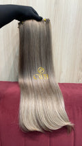 Cabelo humano natural loiro descolorido liso 62cm 106g — mega hair peça única CWB, vista de trás