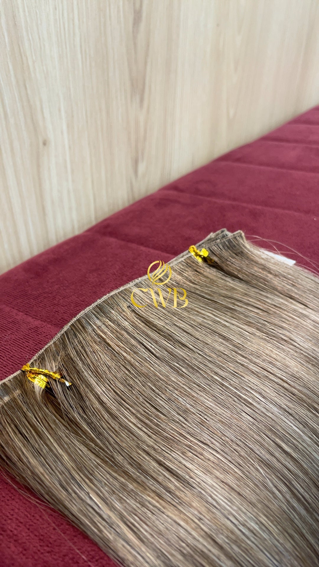 Textura do mega hair loiro descolorido liso natural CWB — peça única