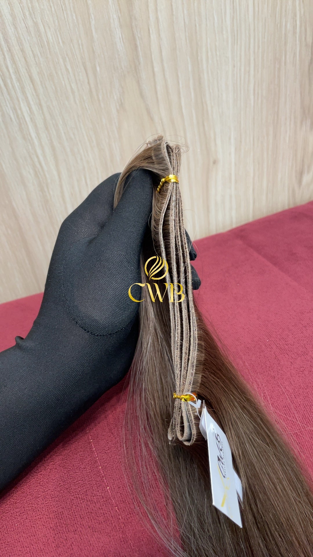 Cabelo loiro descolorido natural 62cm 106g — CWB Cabelos Humanos