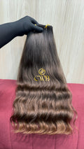 Cabelo humano natural loiro escuro ondulado 53cm 130g — mega hair peça única CWB, vista de trás