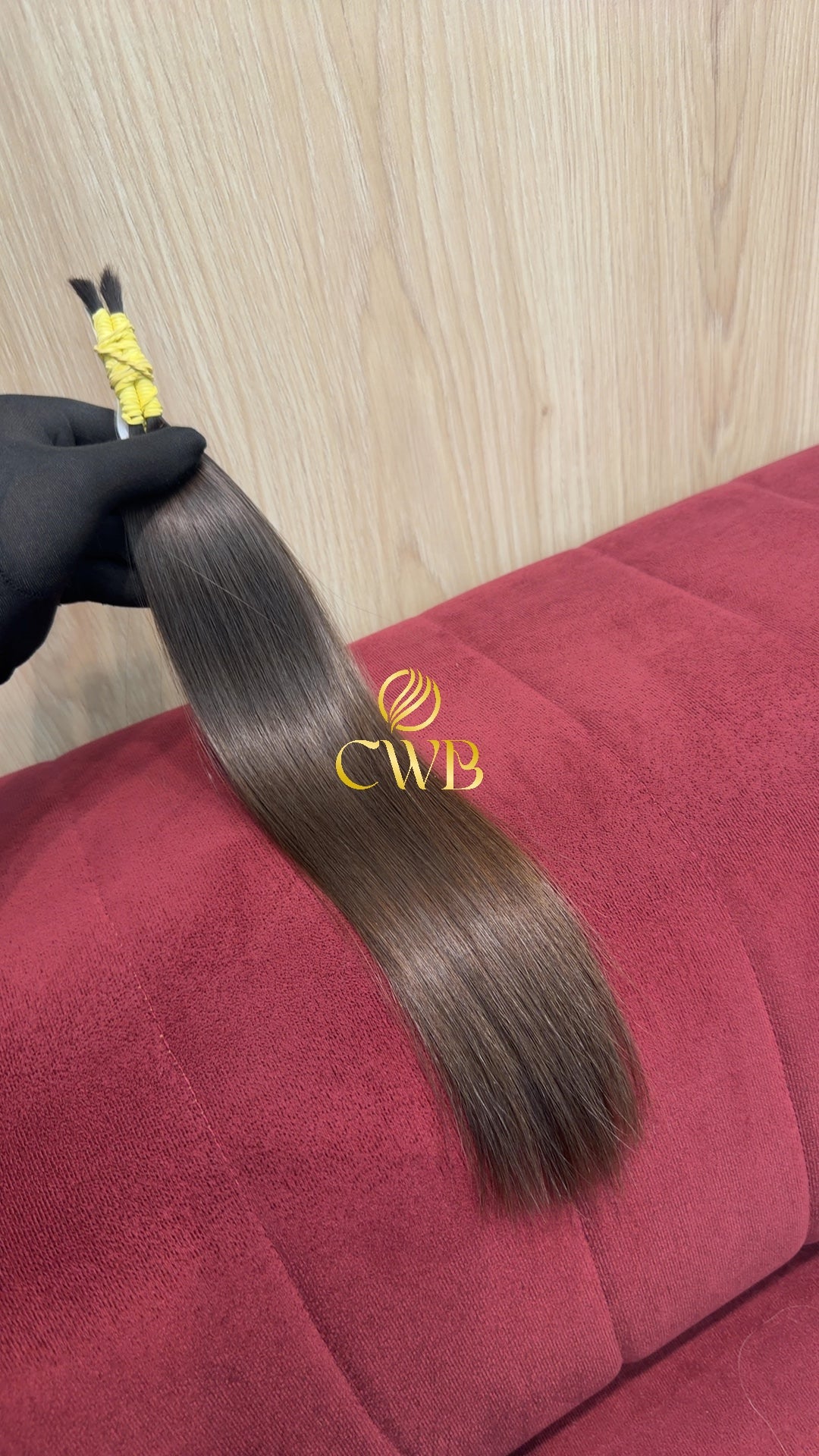 Textura do mega hair loiro escuro liso natural CWB — peça única