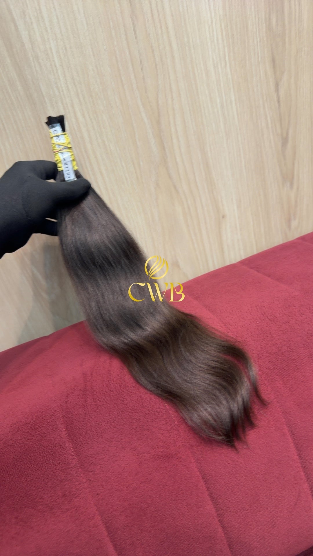 Textura do mega hair castanho médio ondulado natural CWB — peça única