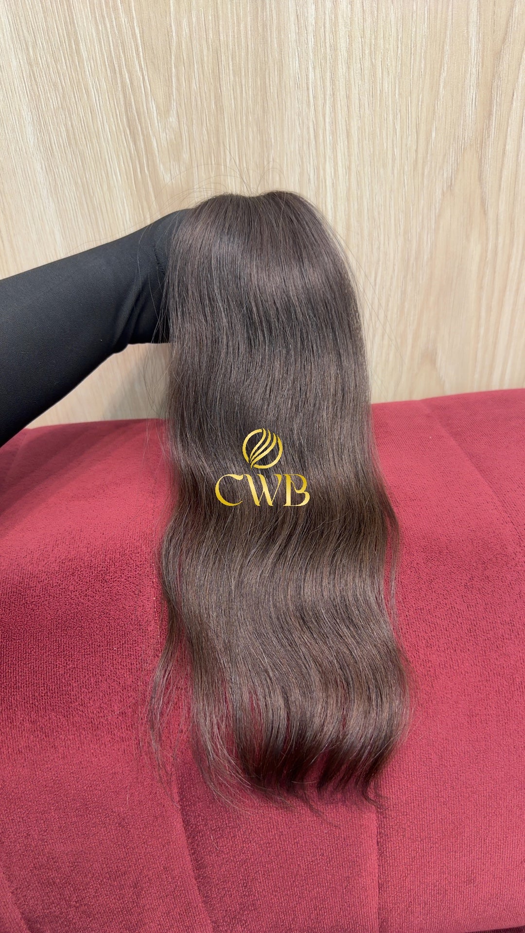 Cabelo humano natural castanho médio ondulado 43cm 43g — mega hair peça única CWB, vista de trás