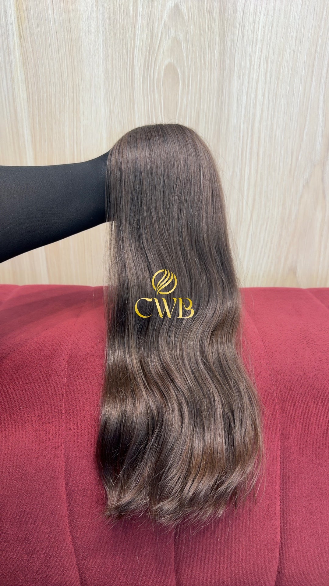 Cabelo humano natural castanho médio ondulado 48cm 112g — mega hair peça única CWB, vista de trás