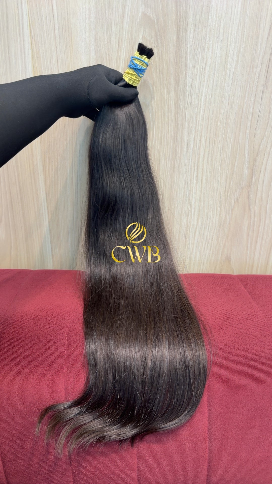 Textura do mega hair castanho claro ondulado natural CWB — peça única