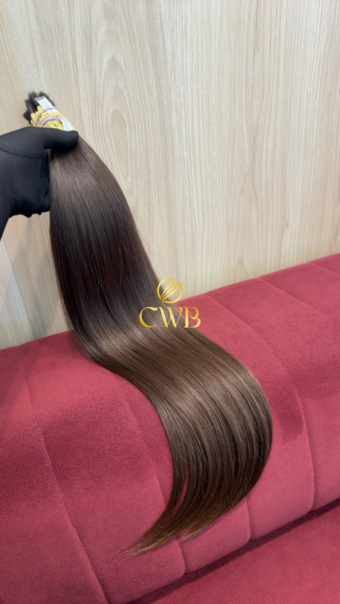 Textura do mega hair loiro escuro liso natural CWB — peça única