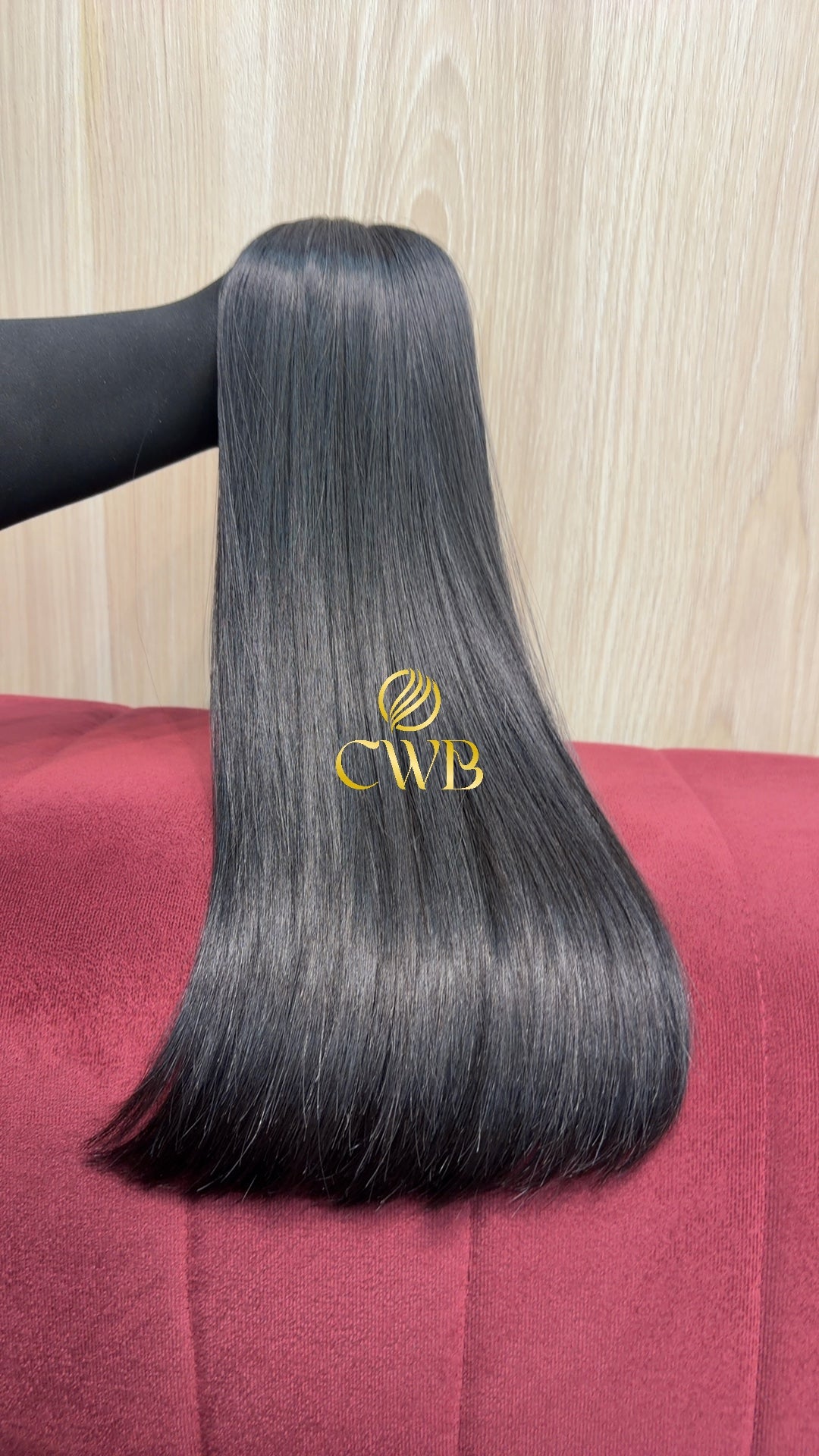 Cabelo humano natural castanho escuro liso 51cm 130g — mega hair peça única CWB, vista de trás