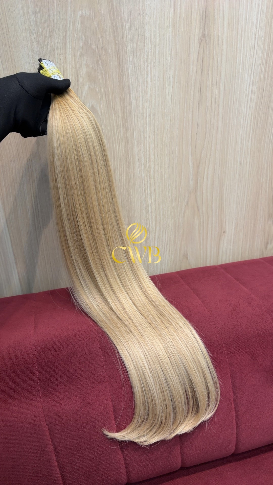 Cabelo loiro descolorido dourado natural 71cm 129g — CWB Cabelos Humanos