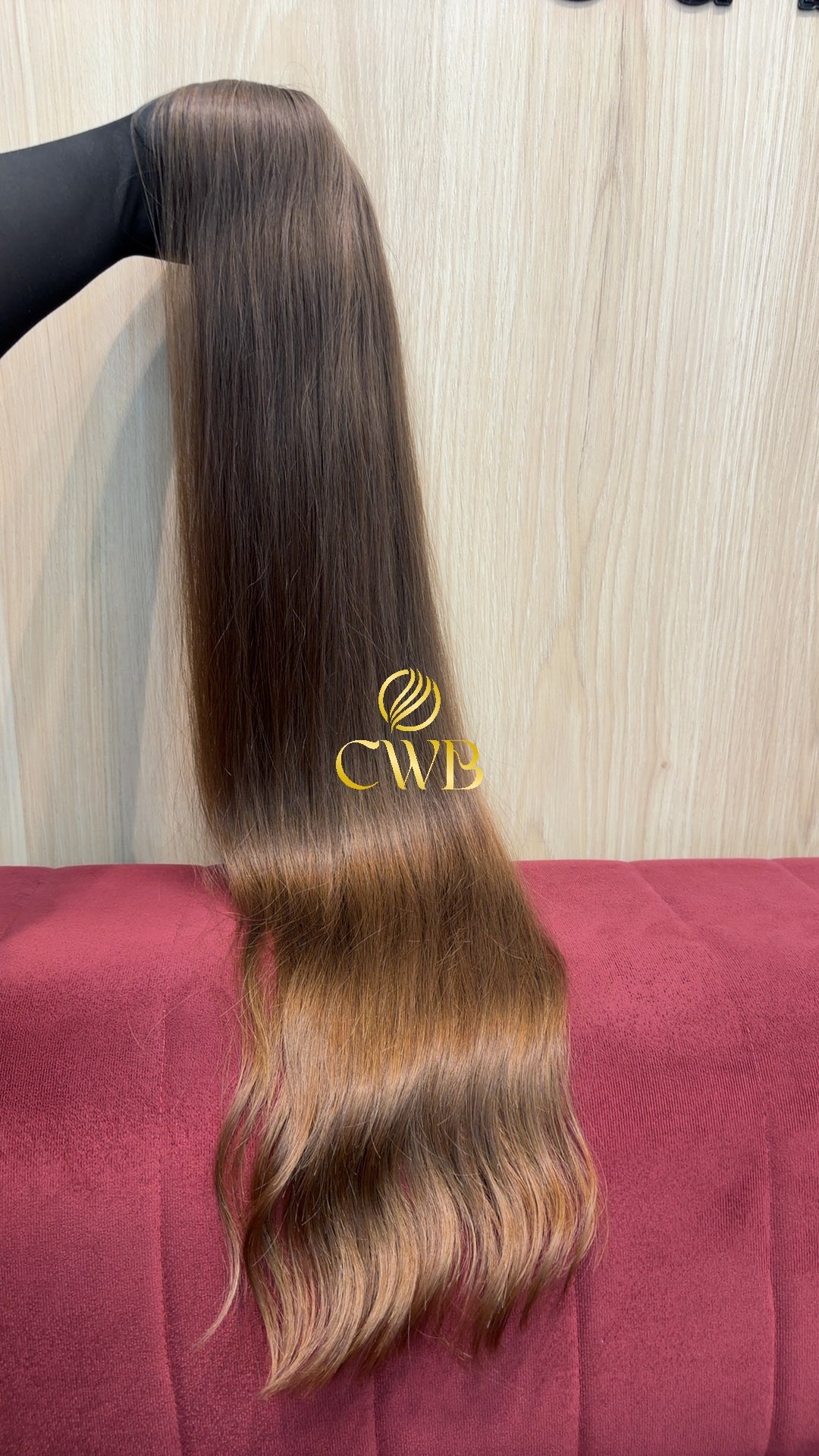 Cabelo humano natural loiro escuro ondulado 84cm 181g — mega hair peça única CWB, vista de trás