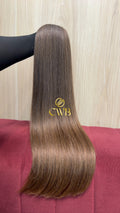 Cabelo humano natural loiro médio liso 68cm 146g — mega hair peça única CWB, vista de trás