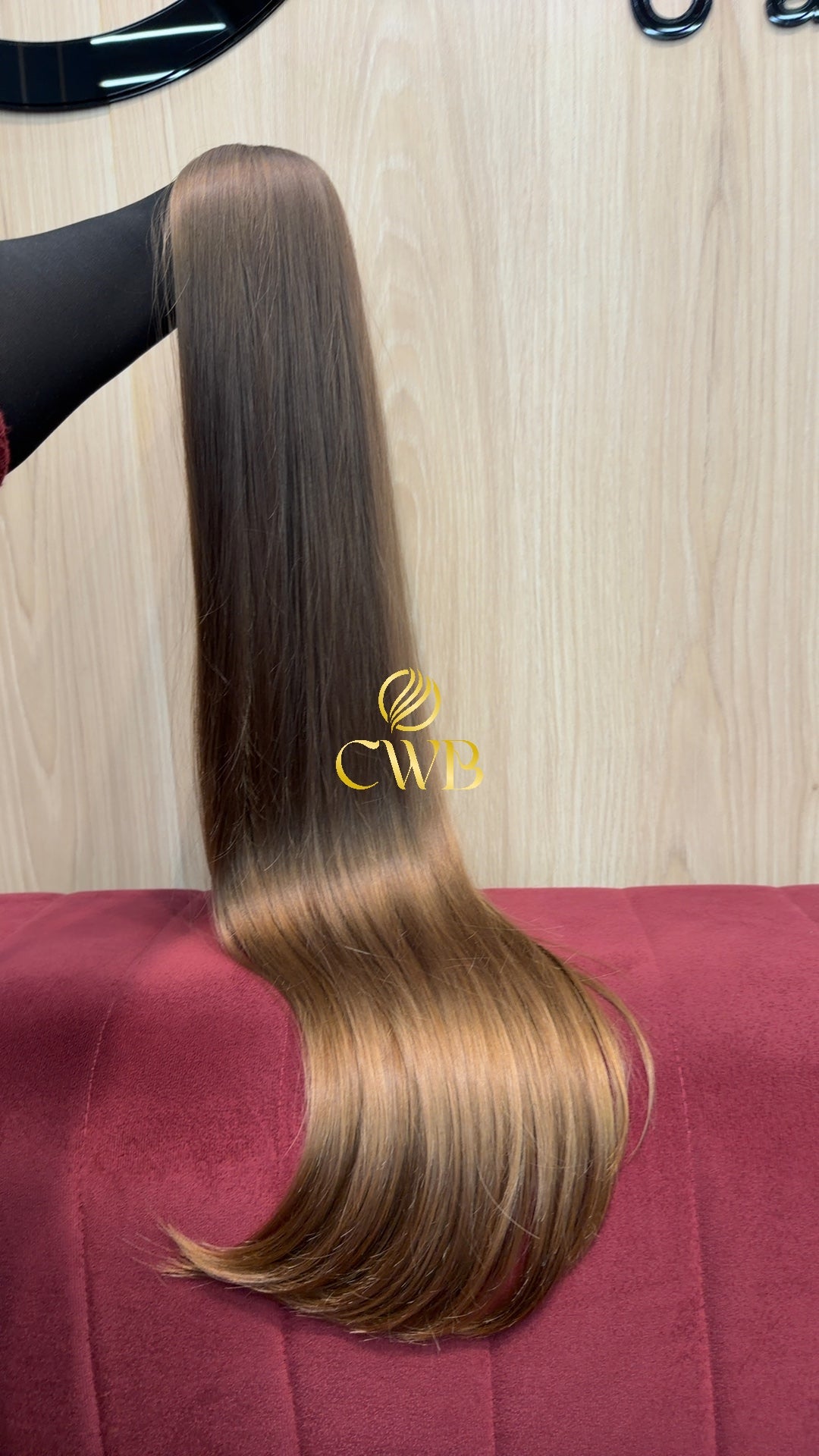 Cabelo loiro claro 80cm sendo medido — 290g brasileiro do Sul