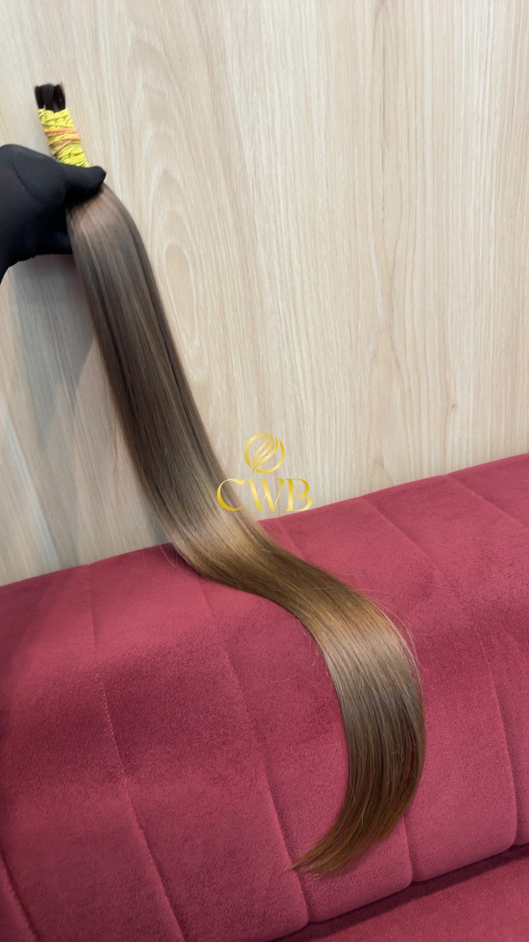 Textura do mega hair loiro claro liso natural CWB — peça única