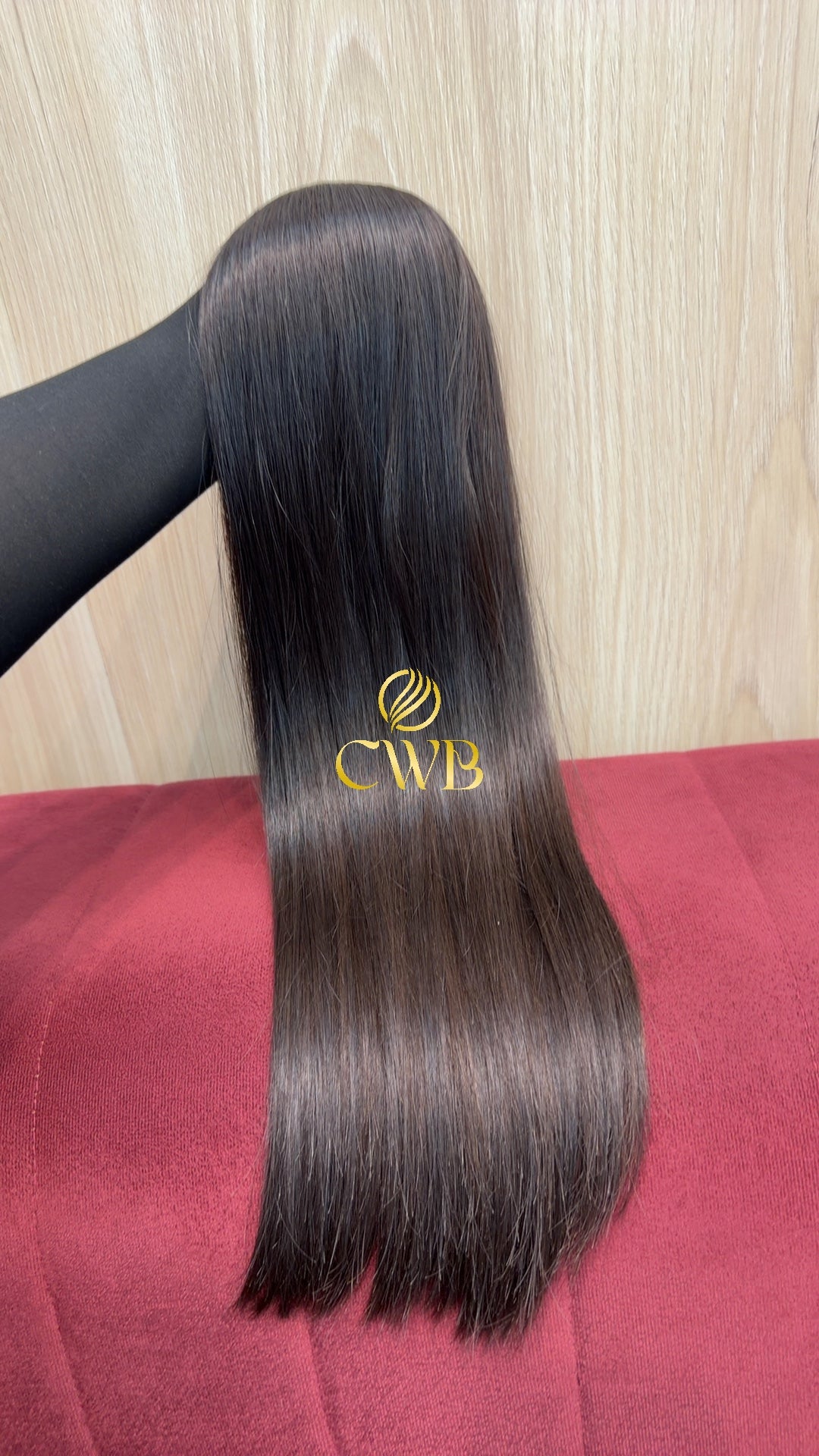 Cabelo castanho escuro 57cm sendo medido — 187g brasileiro do Sul