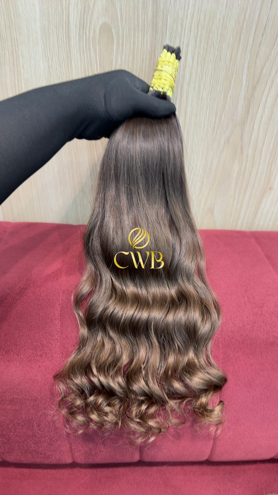 Mega hair loiro escuro ondulado 49cm — peça exclusiva CWB