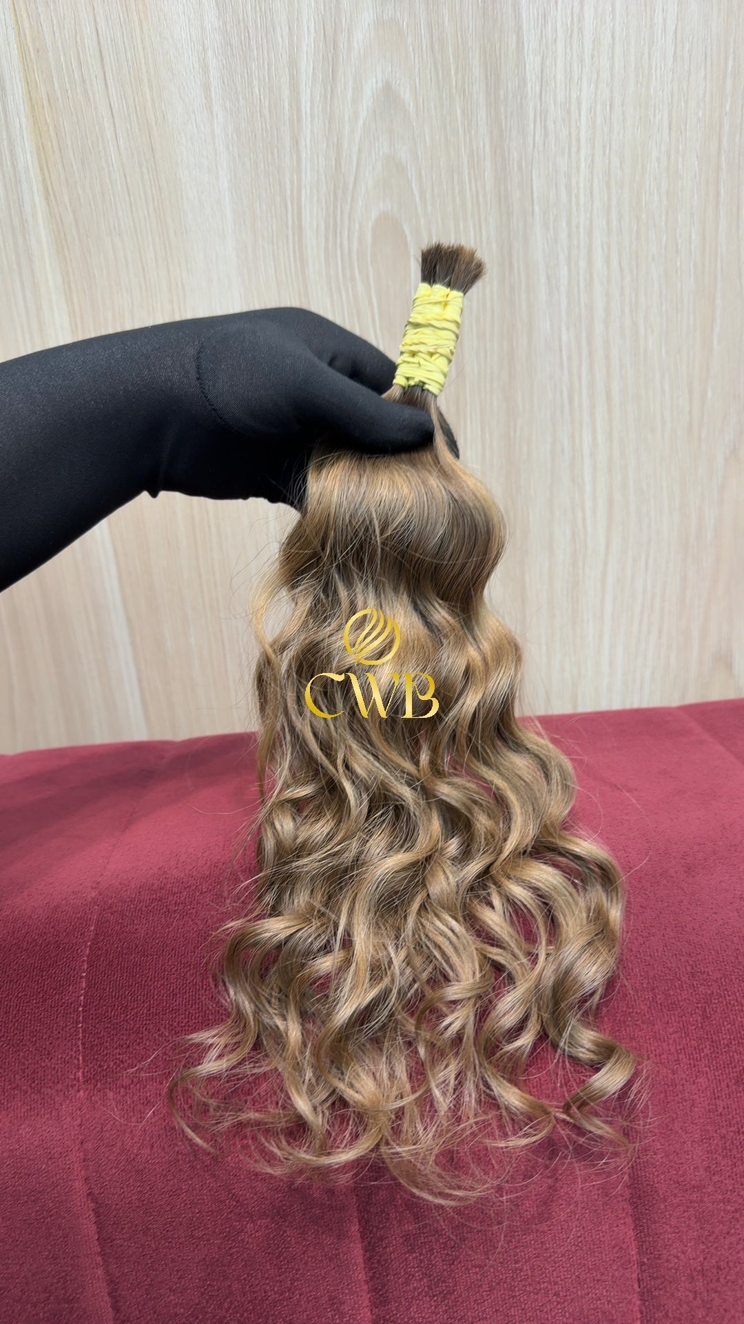 Cabelo loiro claro natural 39cm 50g — CWB Cabelos Humanos