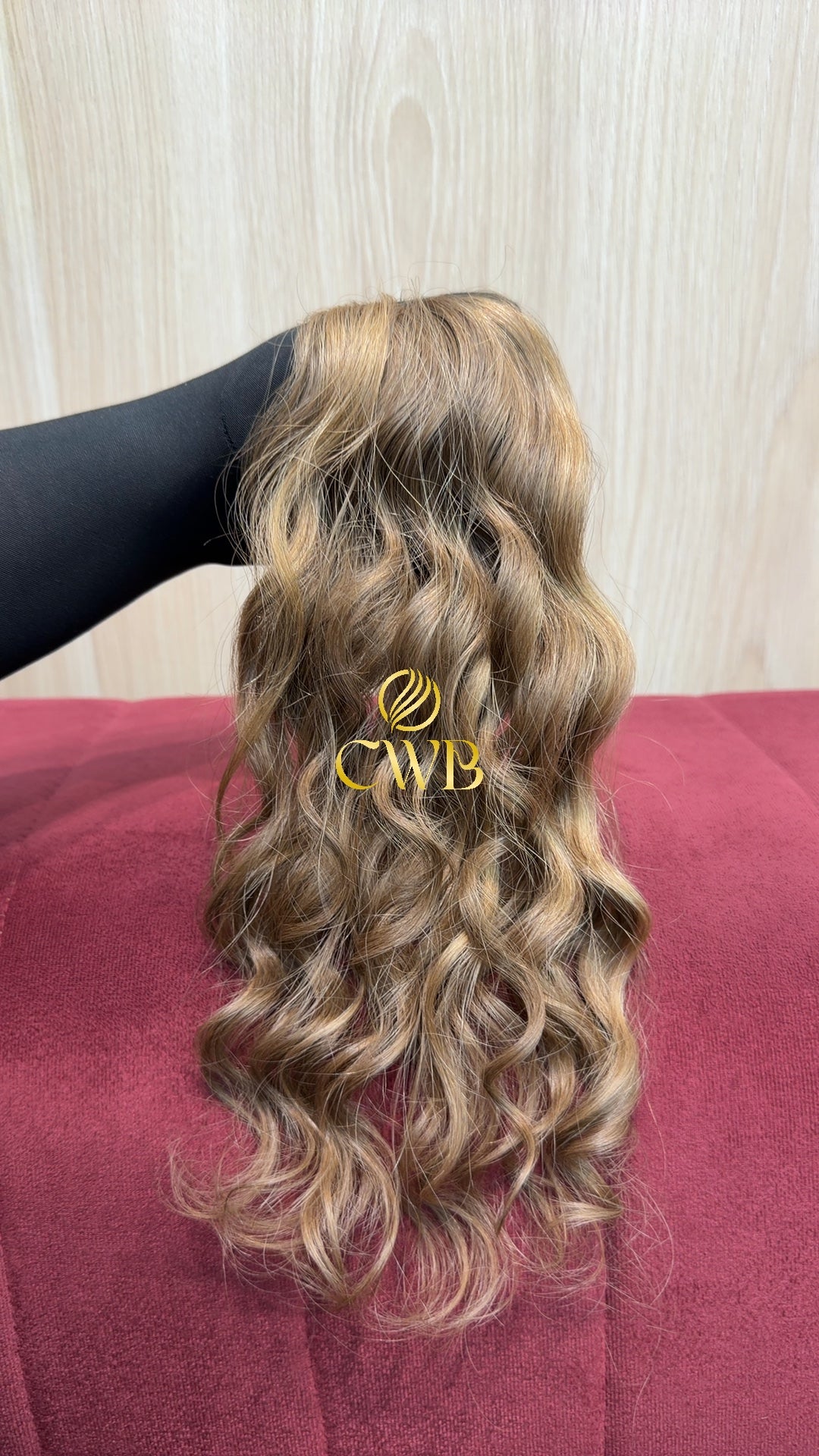 Cabelo loiro claro 39cm sendo medido — 50g brasileiro do Sul