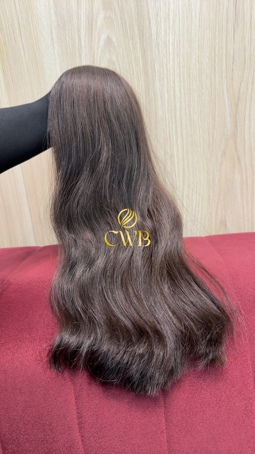 Cabelo humano natural castanho claro ondulado 50cm 167g — mega hair peça única CWB, vista de trás