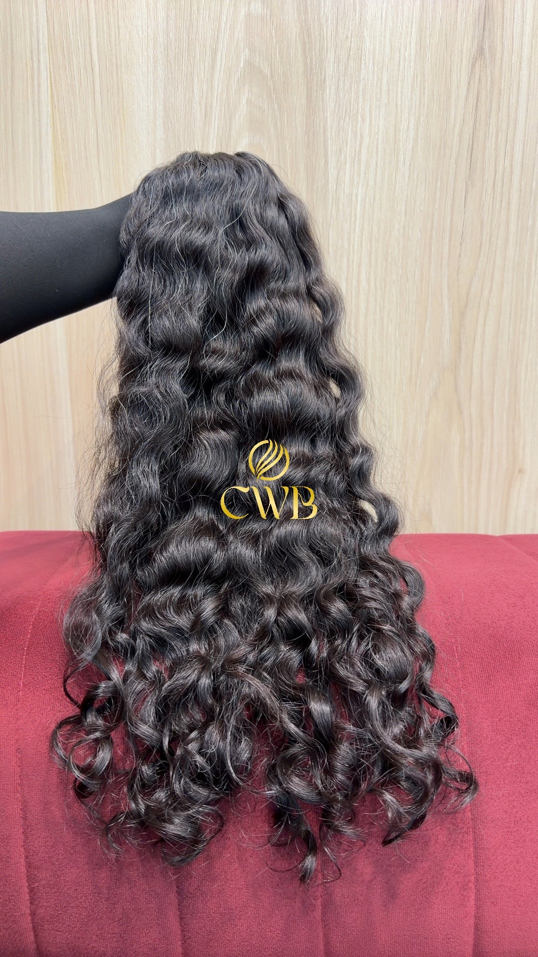 Cabelo castanho escuro 60cm sendo medido — 228g brasileiro do Sul