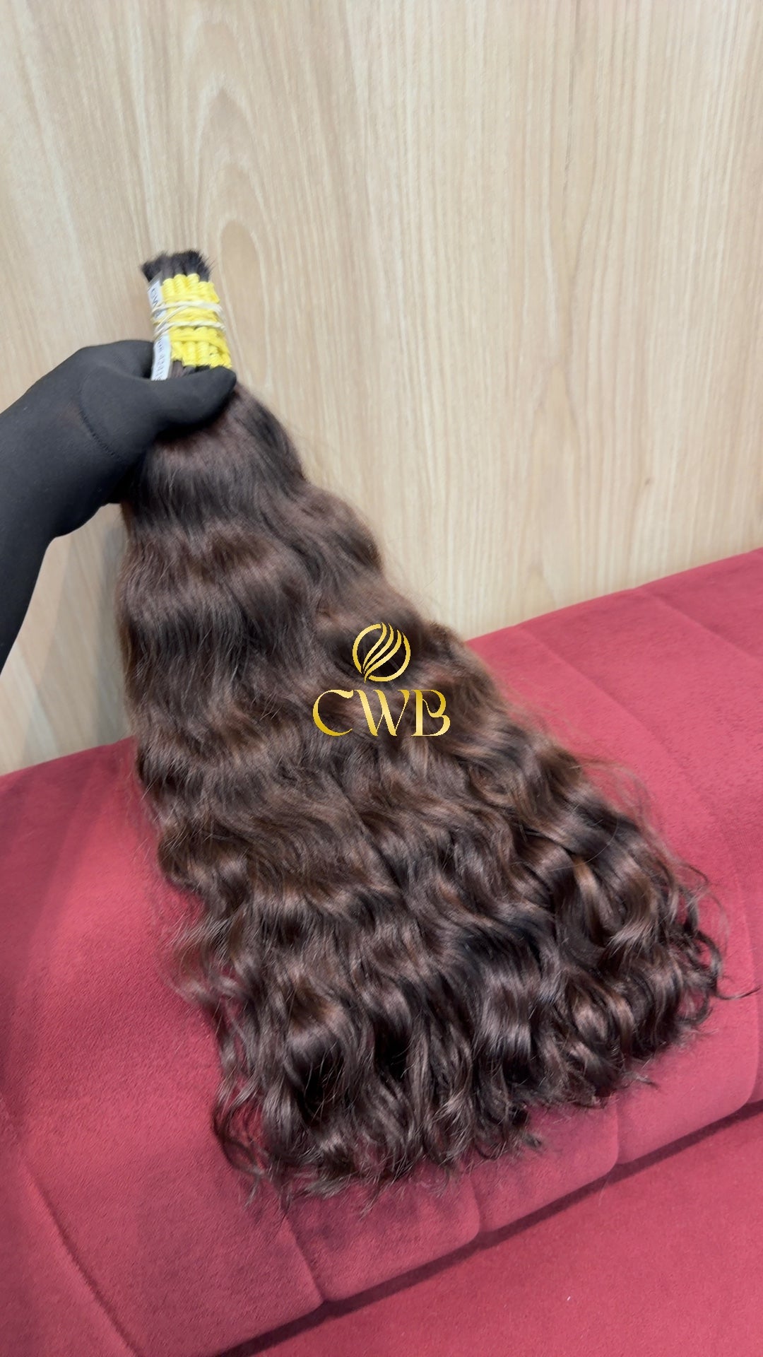 Cabelo castanho claro natural 53cm 214g — CWB Cabelos Humanos