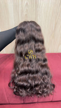 Cabelo humano natural castanho claro ondulado 53cm 214g — mega hair peça única CWB, vista de trás