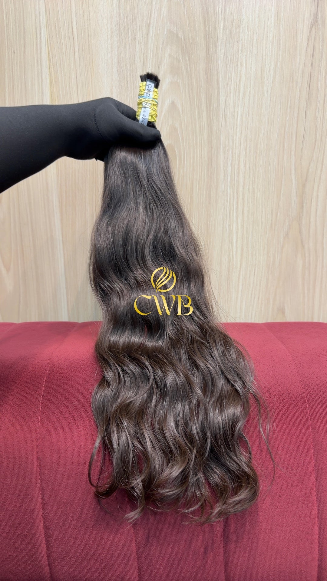 Mega hair castanho claro ondulado 57cm — peça exclusiva CWB