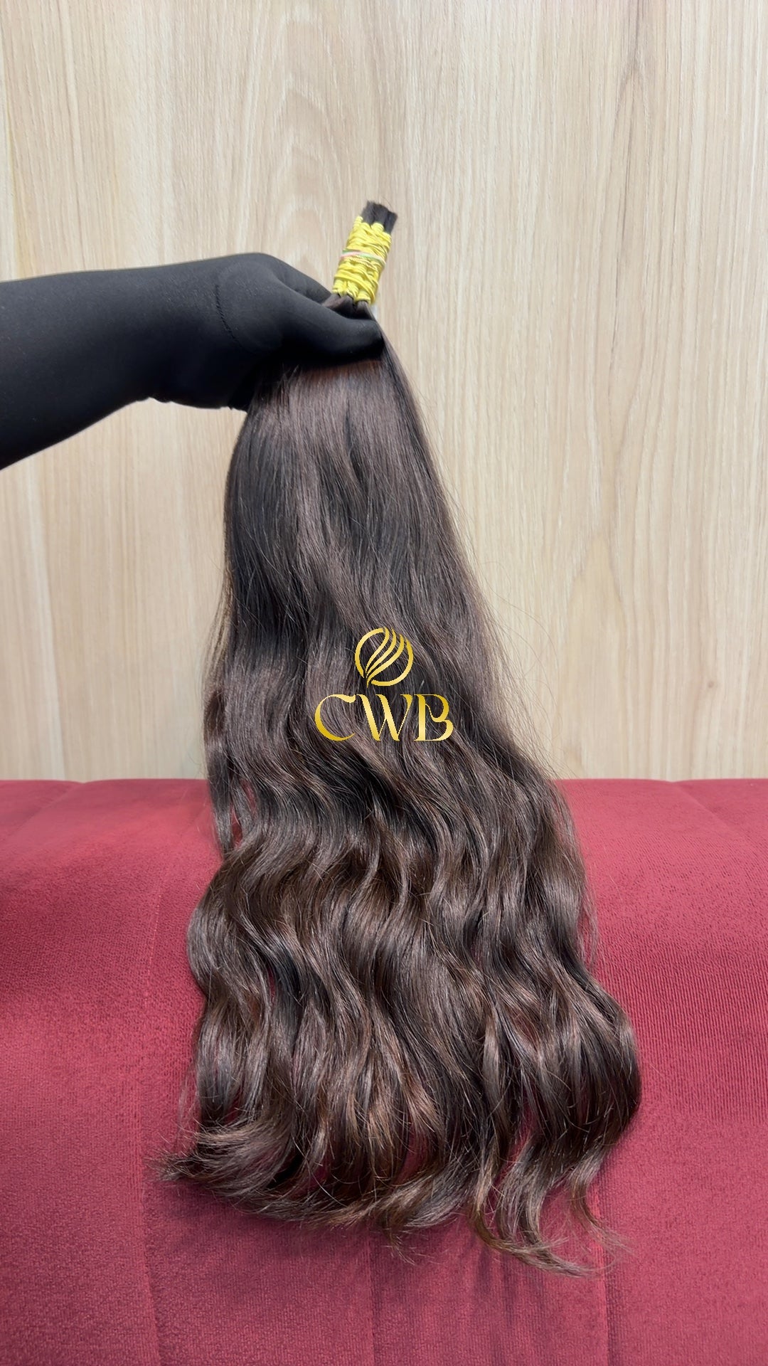 Mega hair castanho claro ondulado 55cm — peça exclusiva CWB