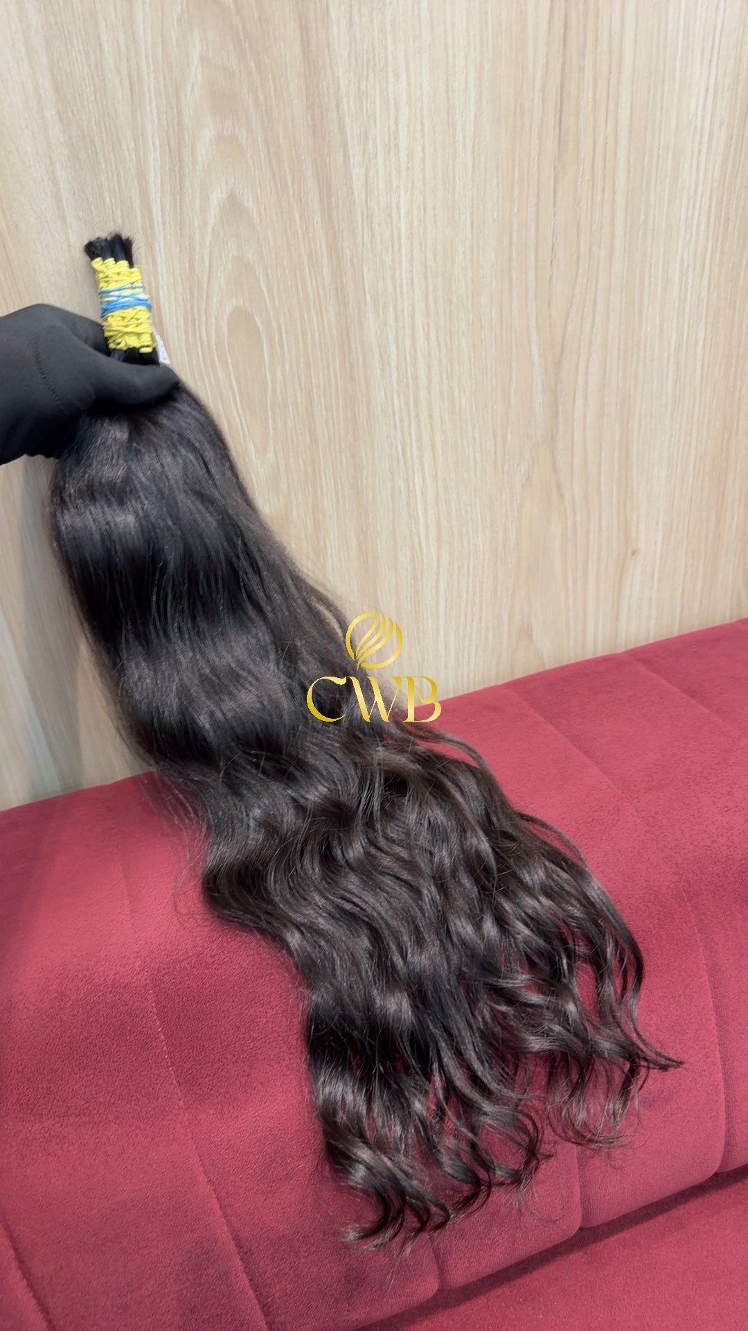 Cabelo castanho escuro natural 60cm 121g — CWB Cabelos Humanos