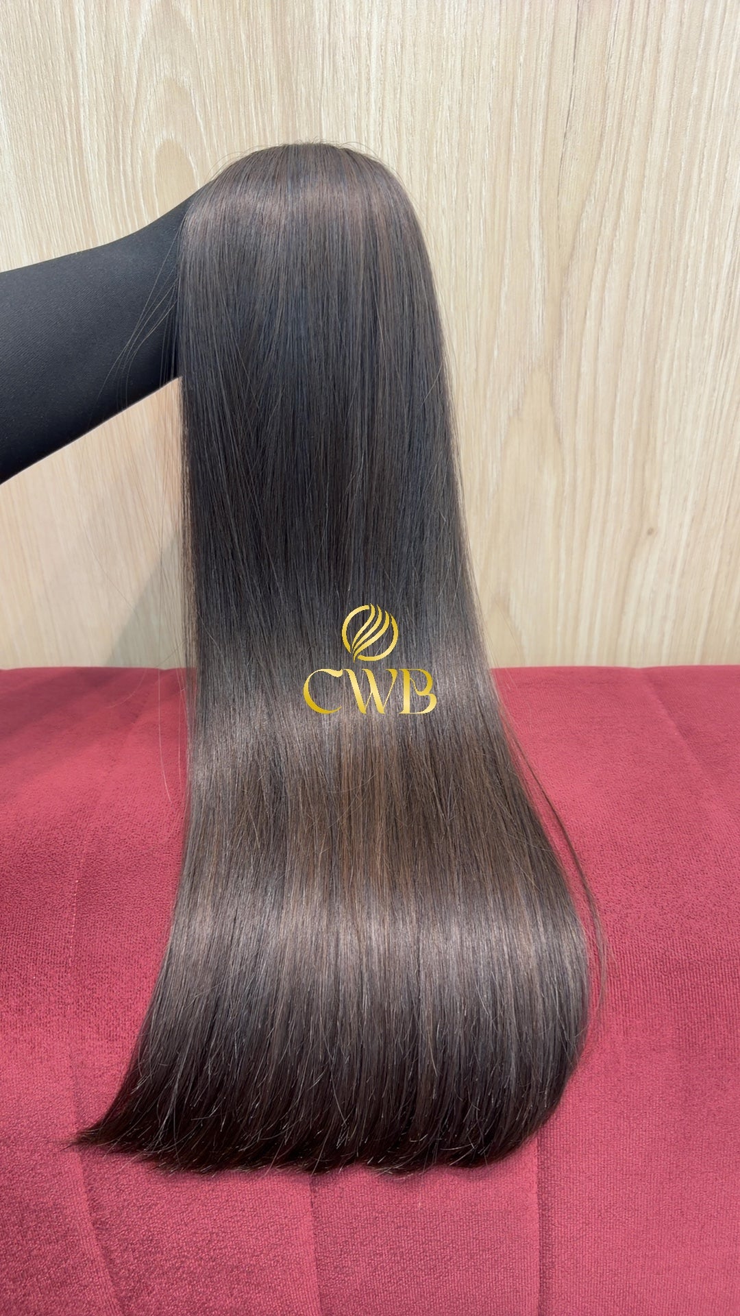 Cabelo humano natural castanho médio liso 57cm 164g — mega hair peça única CWB, vista de trás