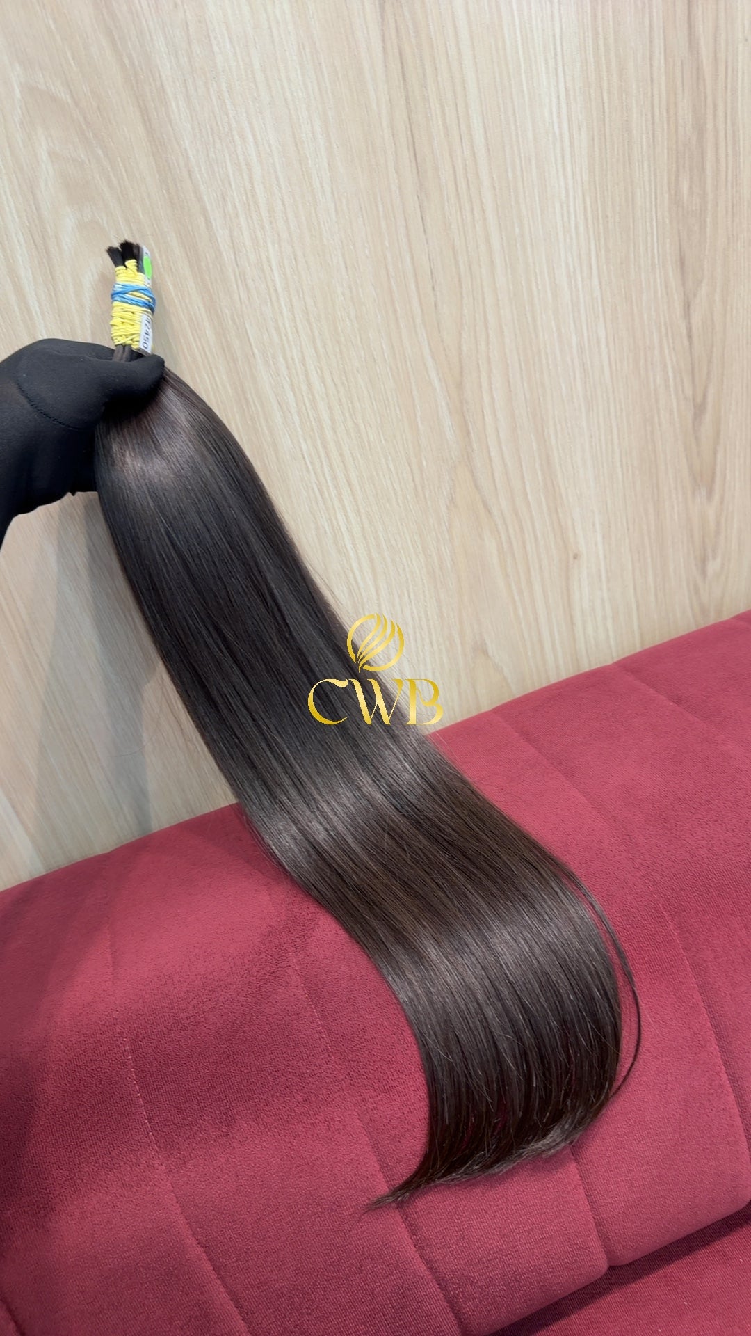 Cabelo castanho médio natural 63cm 83g — CWB Cabelos Humanos