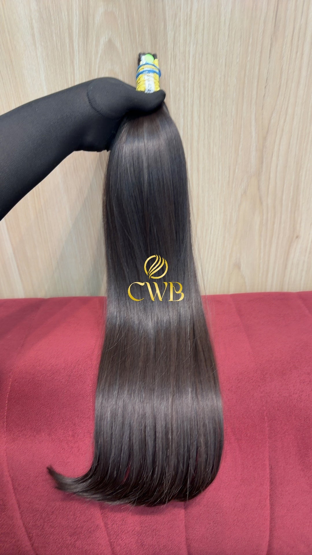 Mega hair castanho médio liso 60cm — peça exclusiva CWB