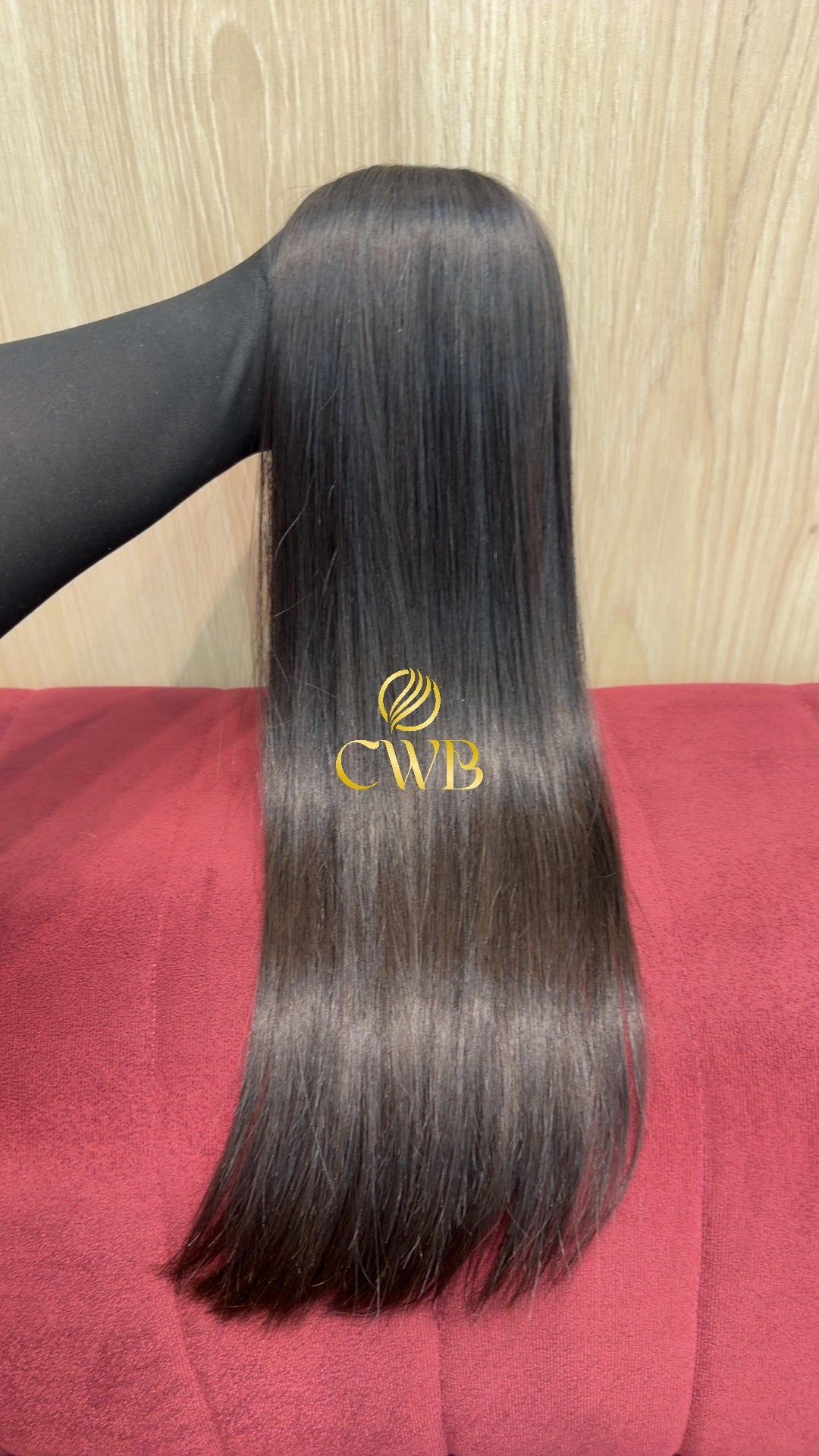 Cabelo castanho escuro 55cm sendo medido — 118g brasileiro do Sul