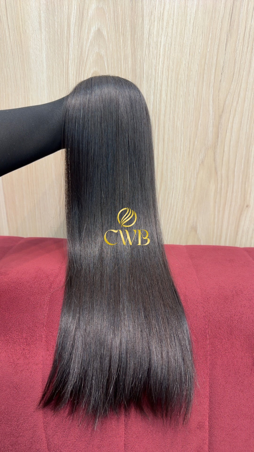 Cabelo castanho escuro 56cm sendo medido — 141g brasileiro do Sul