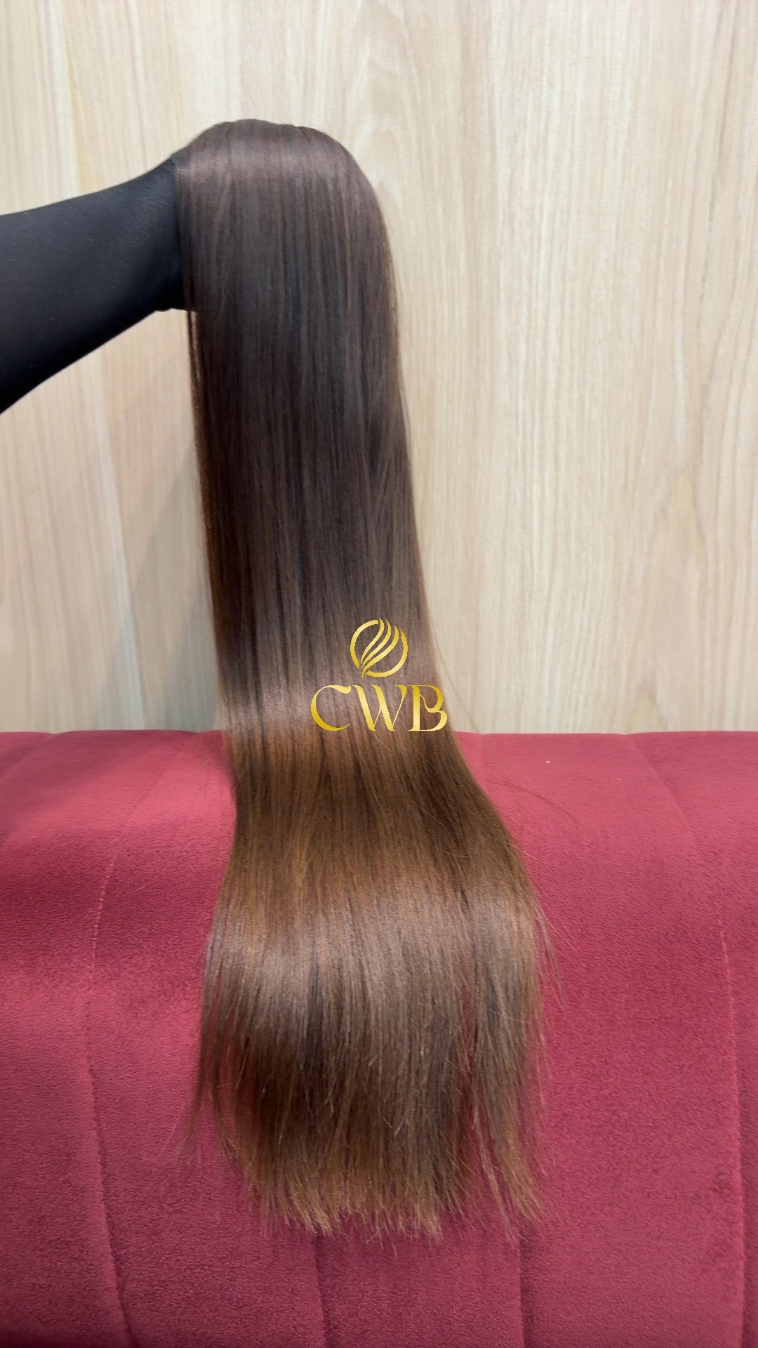 Cabelo castanho claro 71cm sendo medido — 134g brasileiro do Sul