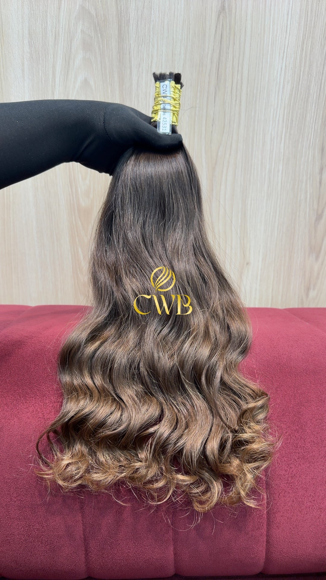 Cabelo loiro escuro natural 49cm 155g — CWB Cabelos Humanos