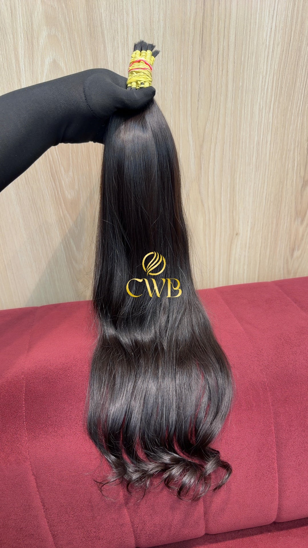 Cabelo castanho escuro natural 56cm 114g — CWB Cabelos Humanos