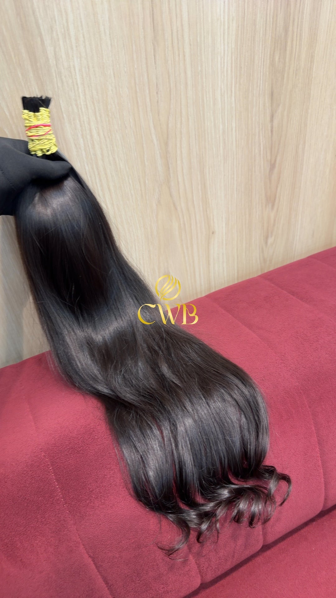 Textura do mega hair castanho escuro ondulado natural CWB — peça única