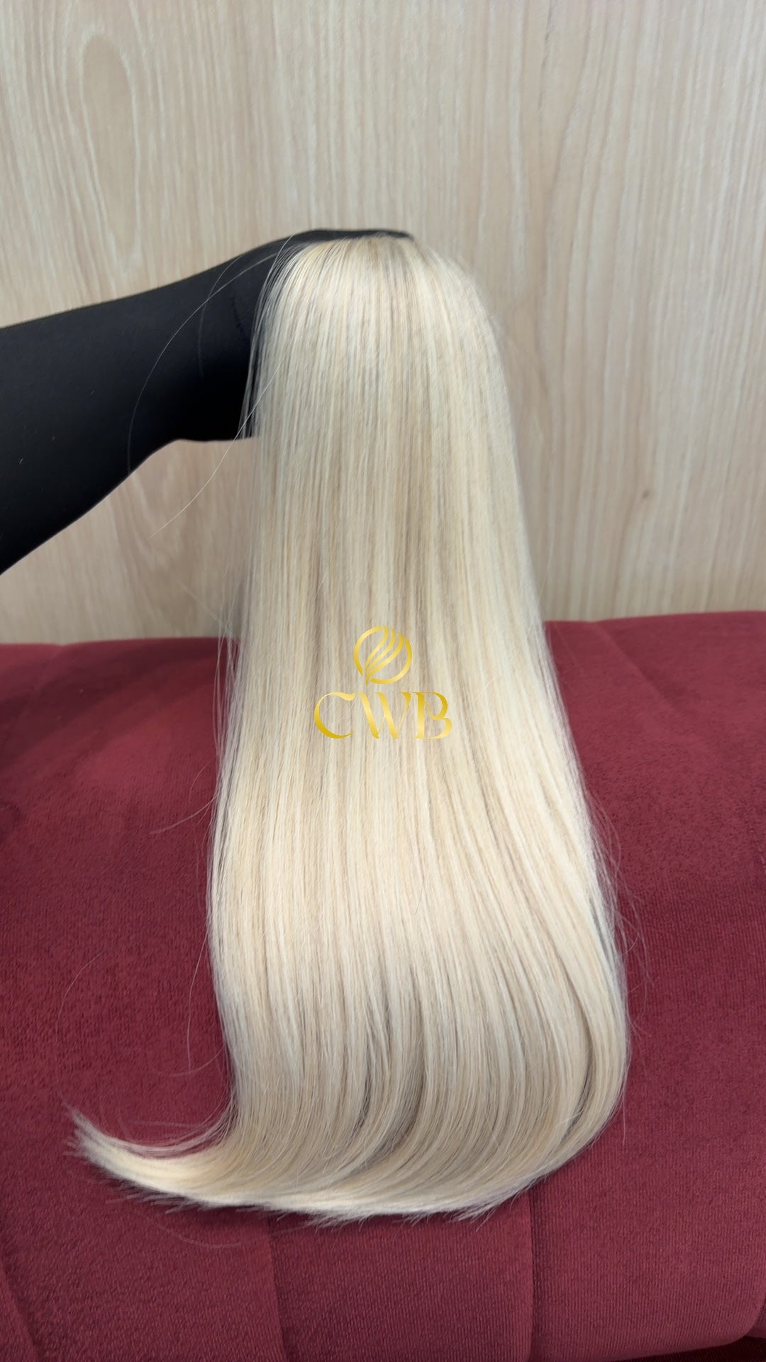 Cabelo humano natural loiro descolorido raiz esfumada liso 50cm 88g — mega hair peça única CWB, vista de trás