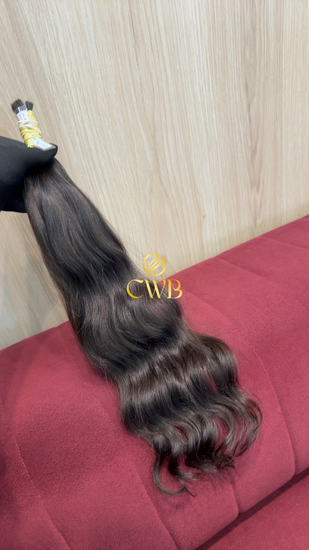 Cabelo castanho médio natural 49cm 53g — CWB Cabelos Humanos