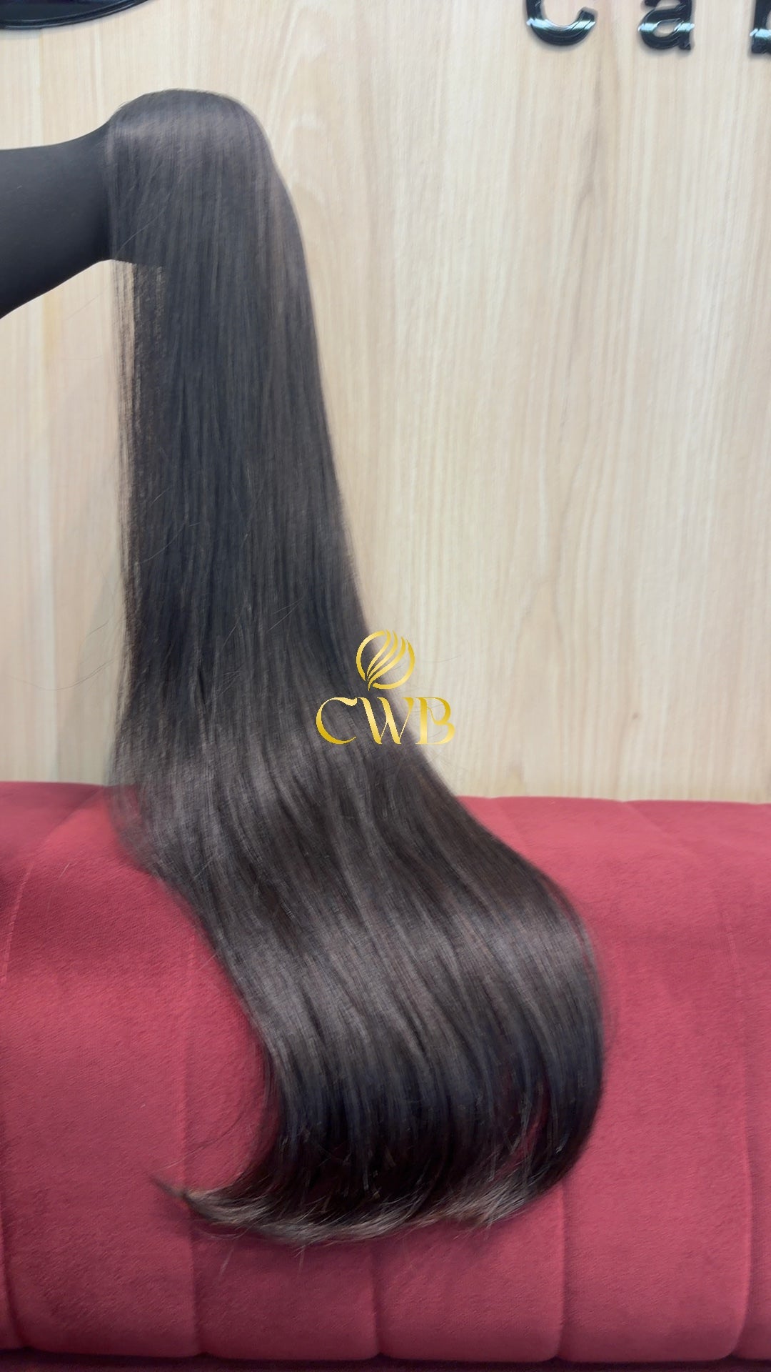 Cabelo castanho escuro 84cm sendo medido — 135g brasileiro do Sul