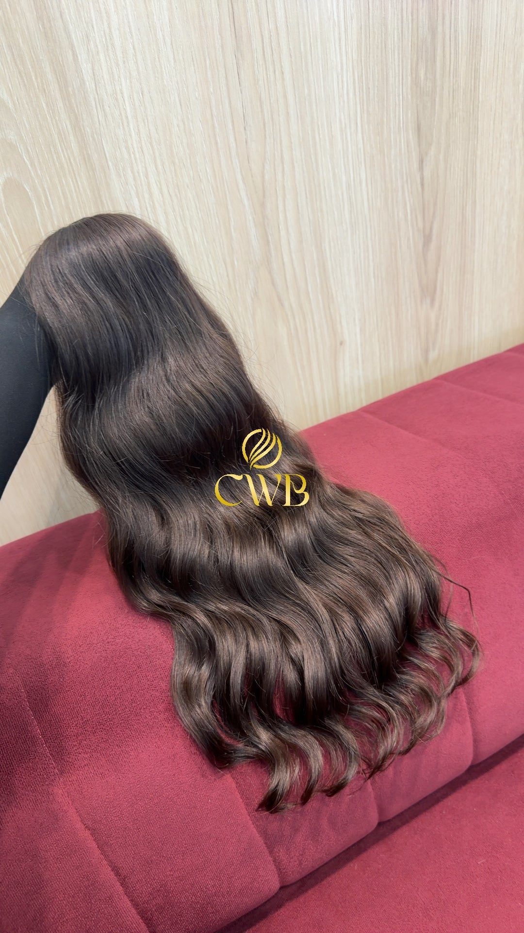 Cabelo castanho claro 54cm sendo medido — 199g brasileiro do Sul