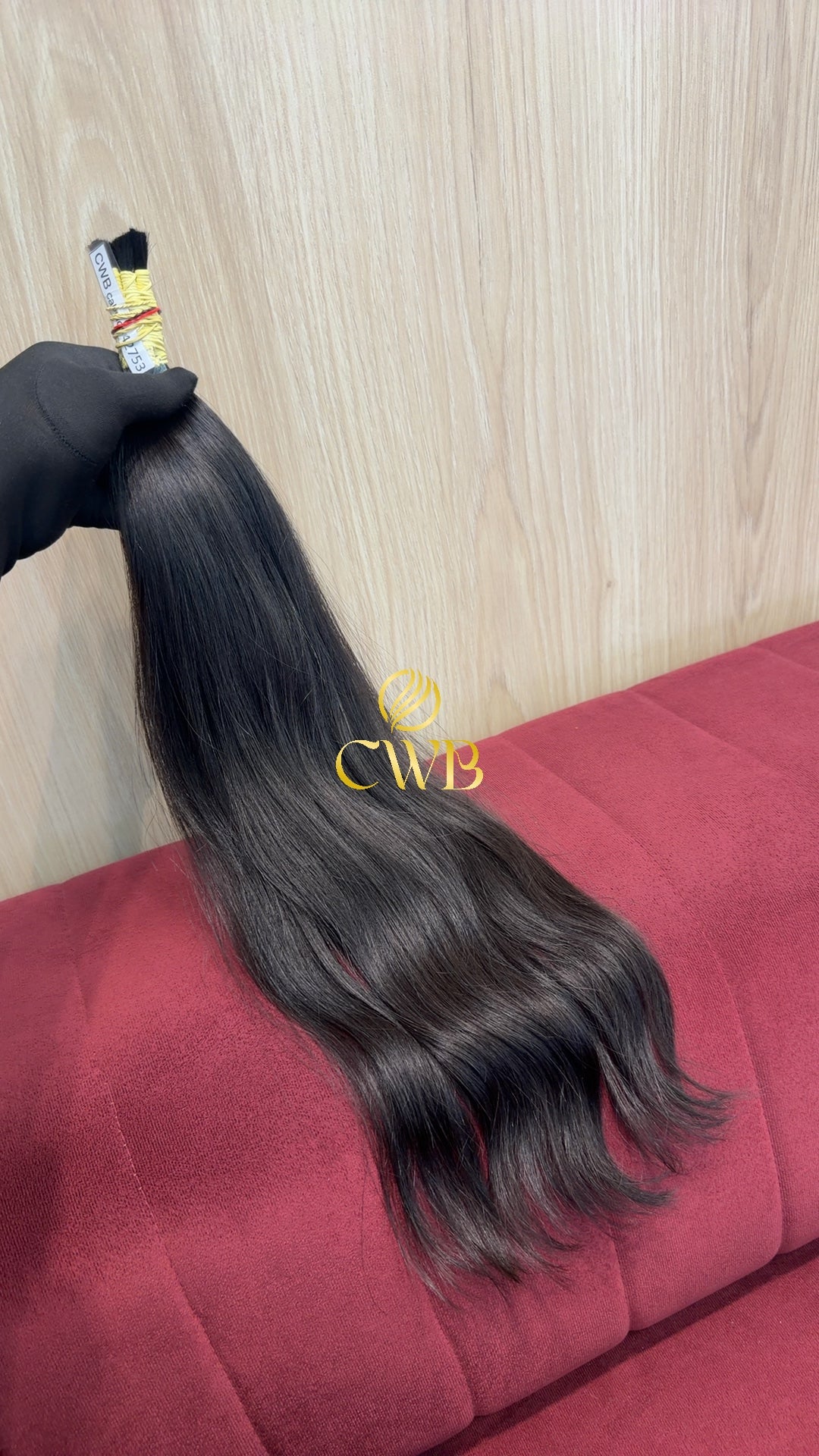 Cabelo castanho escuro 55cm sendo medido — 72g brasileiro do Sul