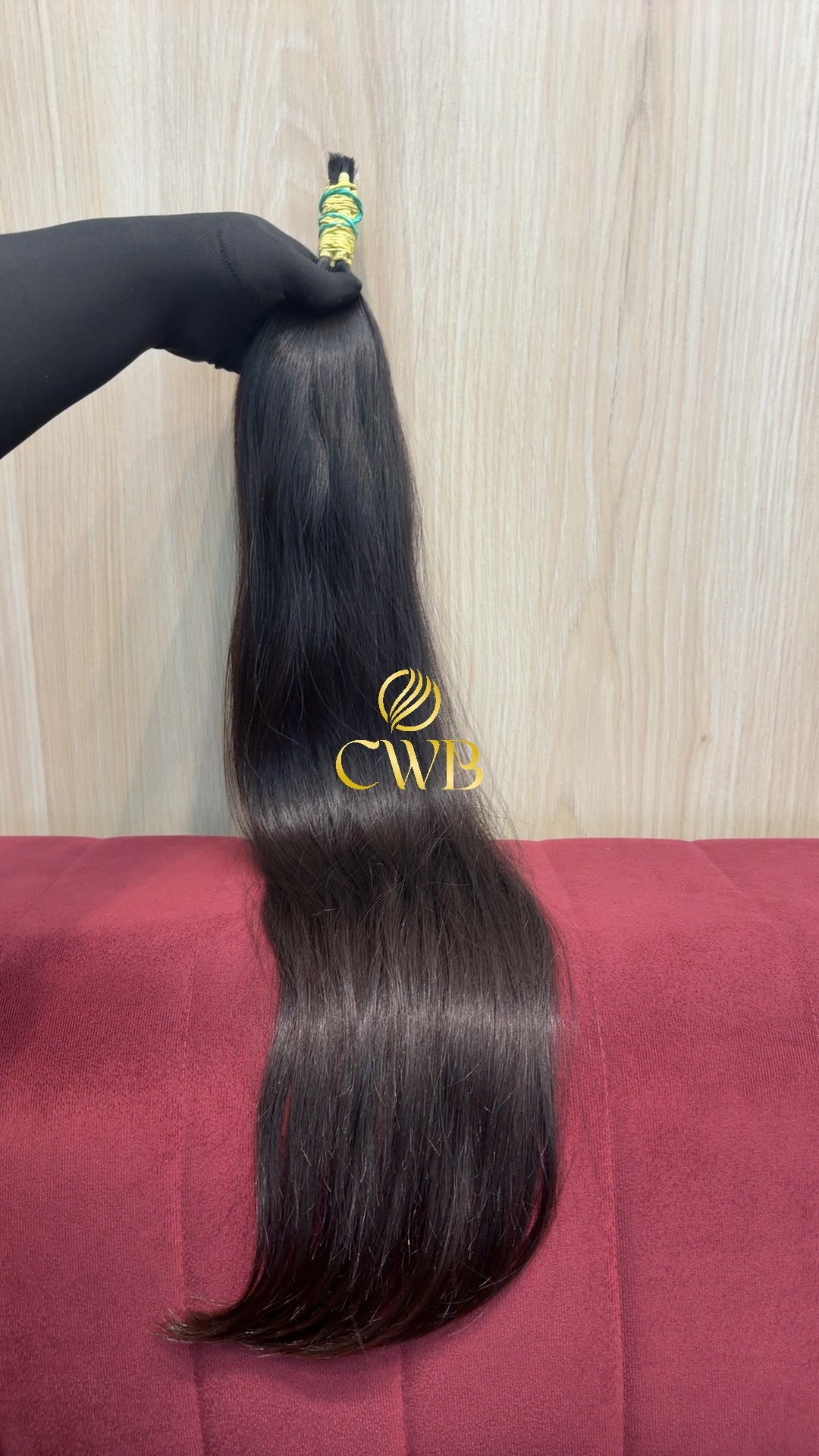Cabelo humano natural castanho escuro 76cm 91g — mega hair peça única CWB, vista de trás