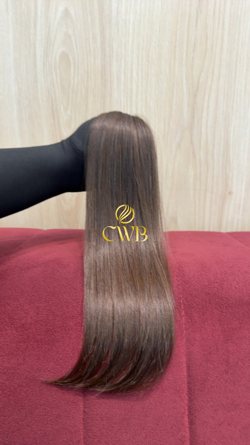 Cabelo humano natural castanho claro 40cm 18g — mega hair peça única CWB, vista de trás