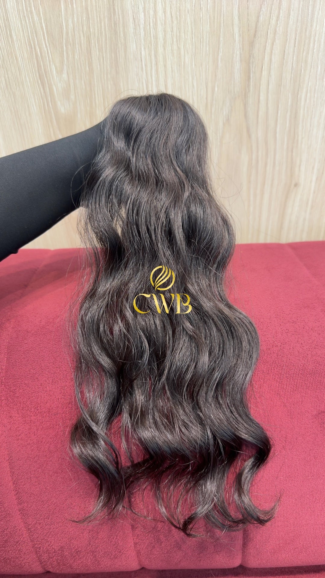 Cabelo humano natural castanho escuro 43cm 33g — mega hair peça única CWB, vista de trás