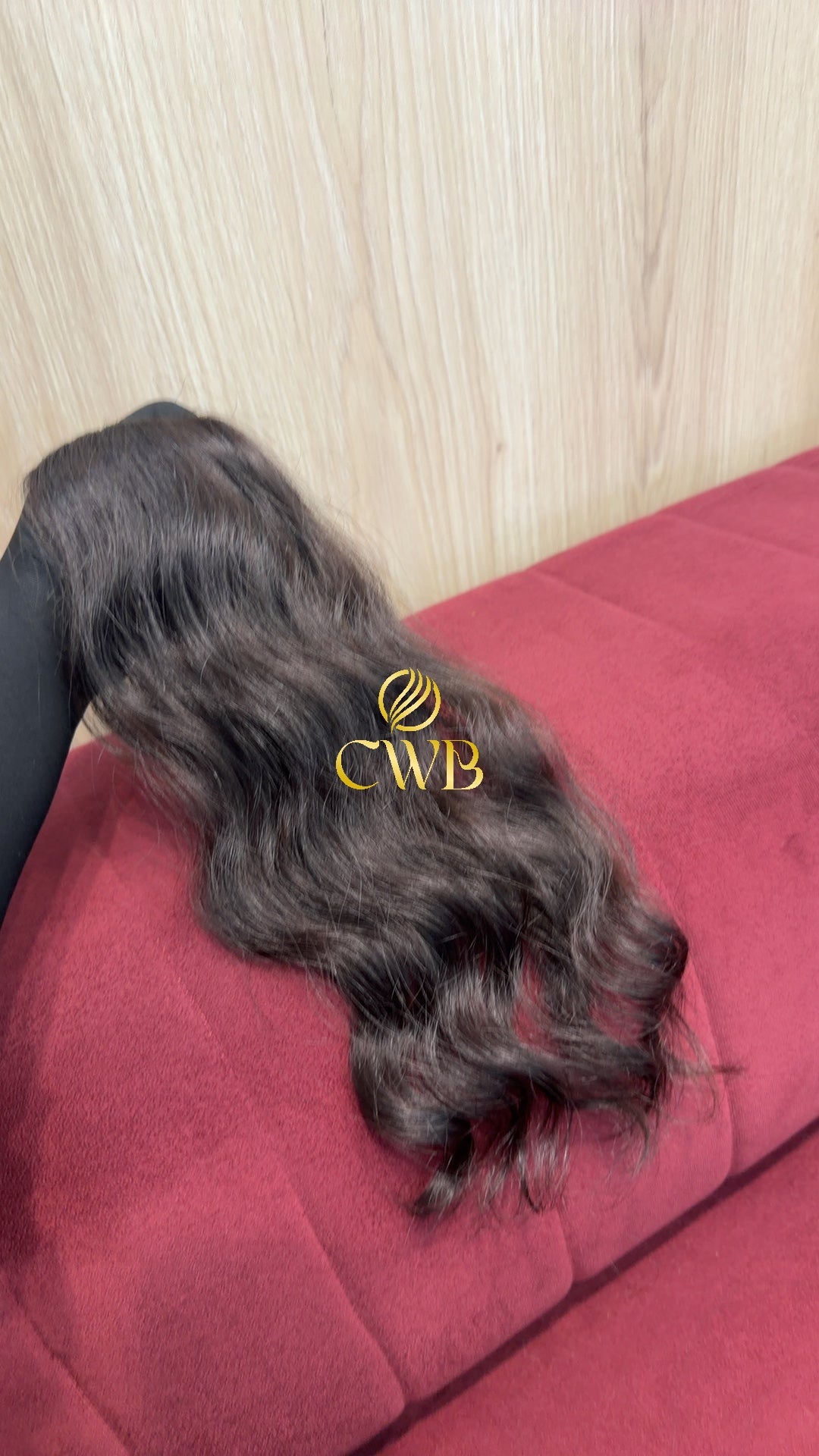 Cabelo castanho escuro natural 43cm 33g — CWB Cabelos Humanos